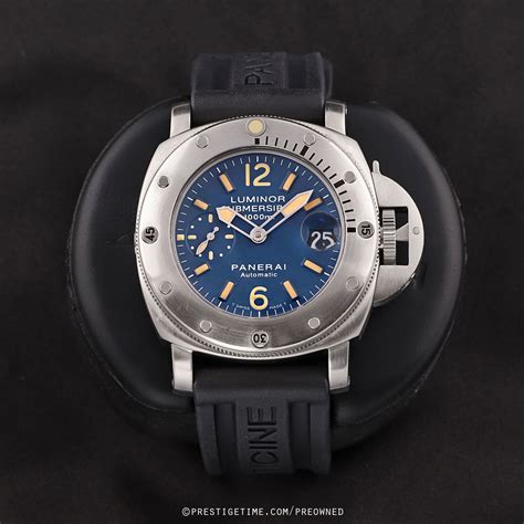 pre owned panerai submersible